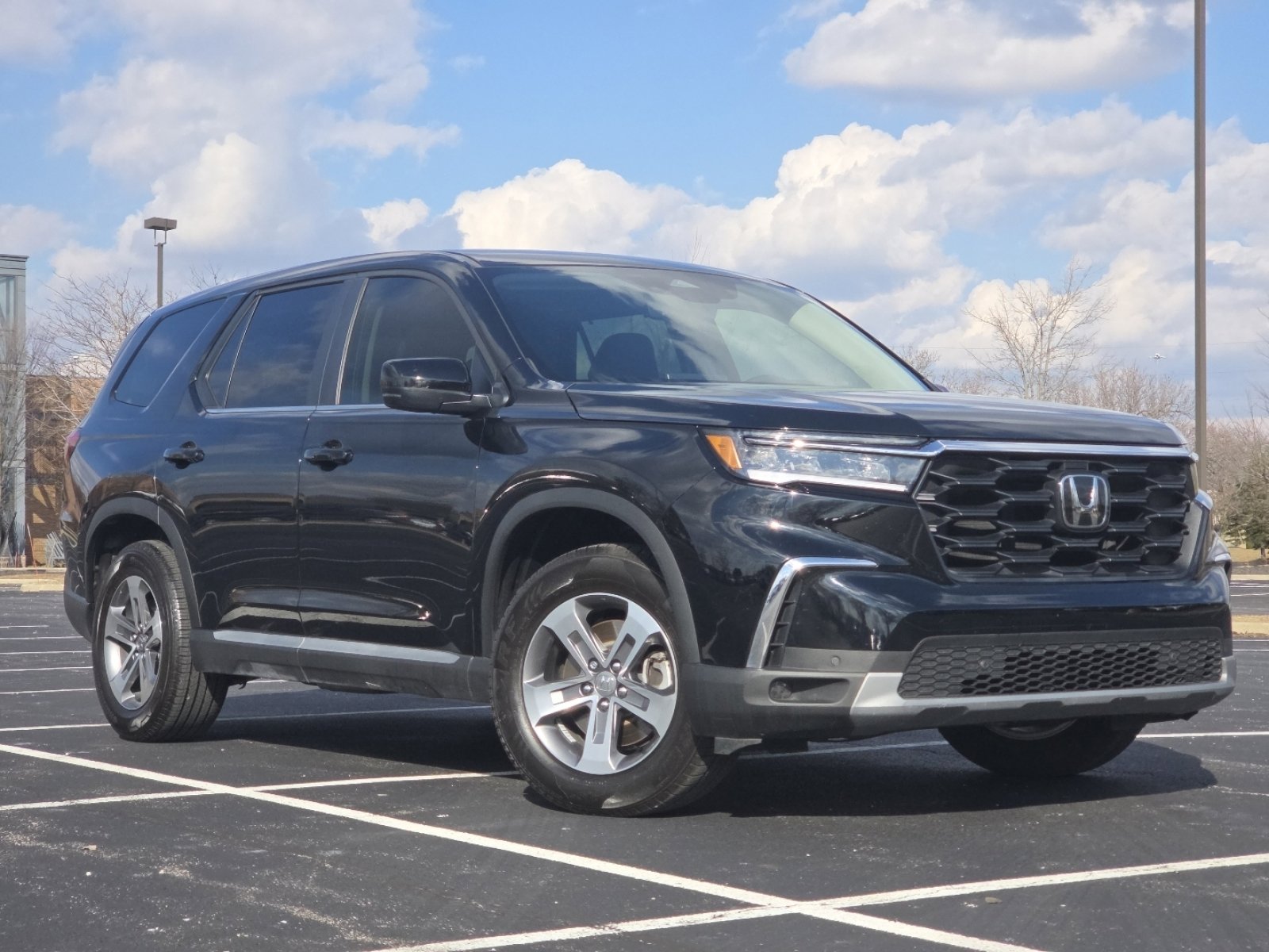 Certified 2025 Honda Pilot EX-L image 2