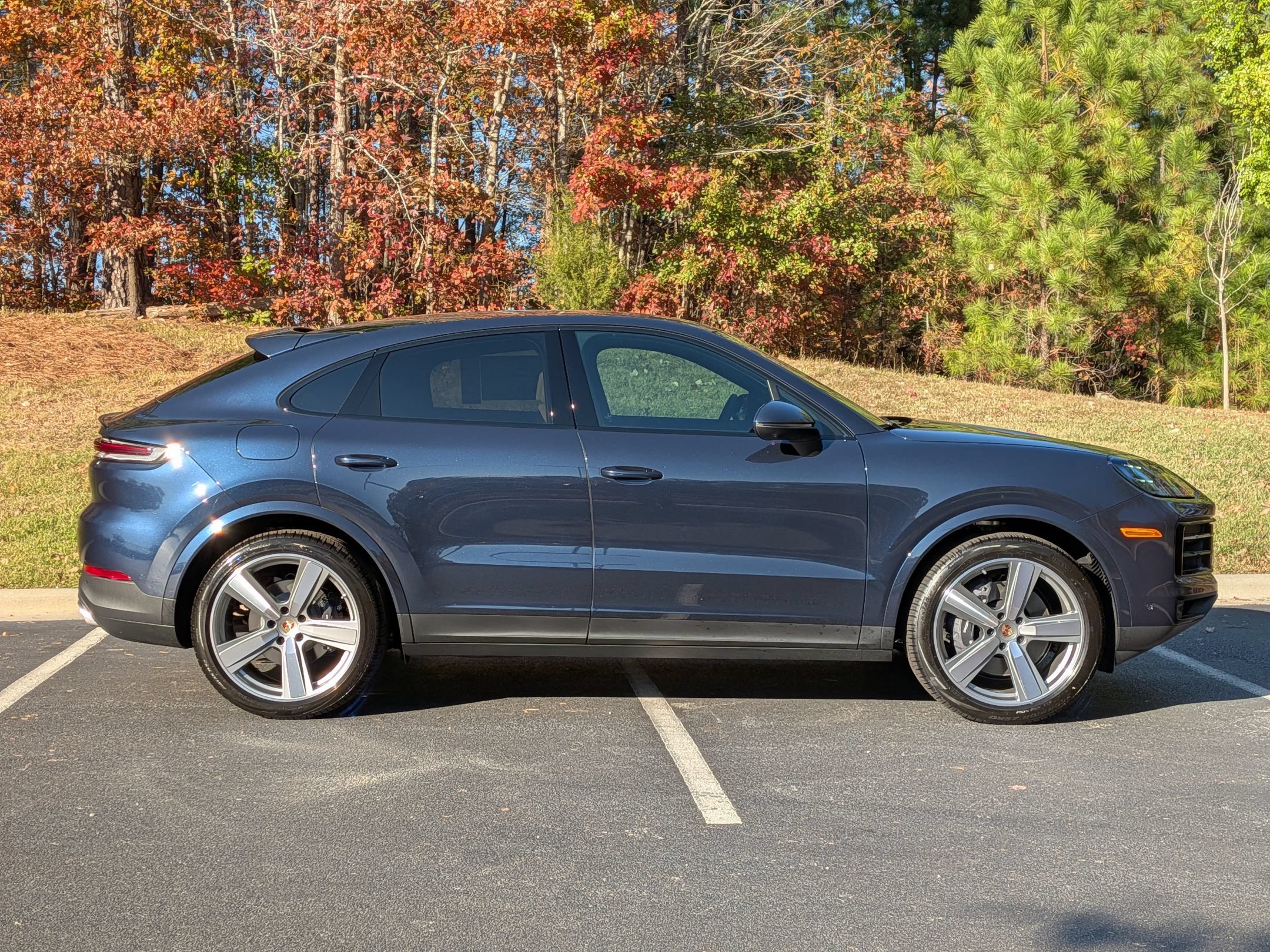 New 2026 Porsche Cayenne Coupe AWD/4WD image 33