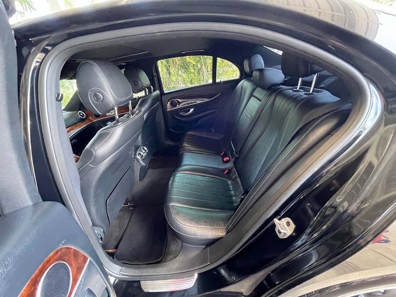Used 2019 Mercedes-Benz E 300 image 10