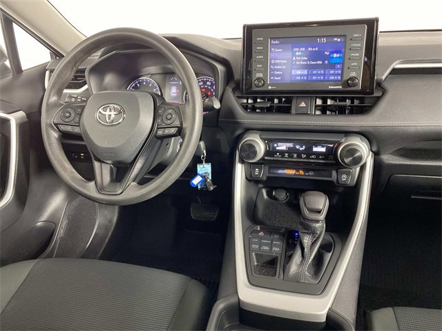 Used 2021 Toyota RAV4 LE image 11