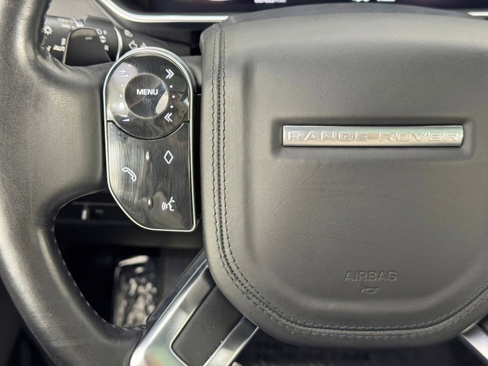 Used 2020 Land Rover Range Rover HSE image 23