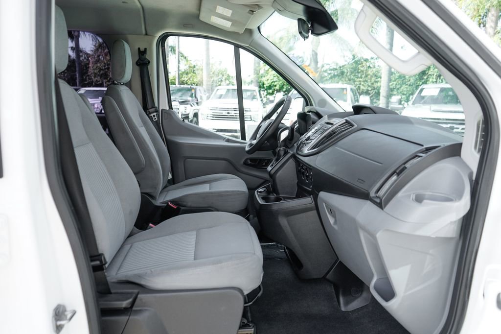 Used 2019 Ford Transit 350 XLT image 37