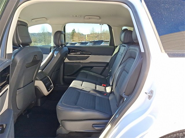 Used 2024 Lincoln Nautilus Reserve image 10