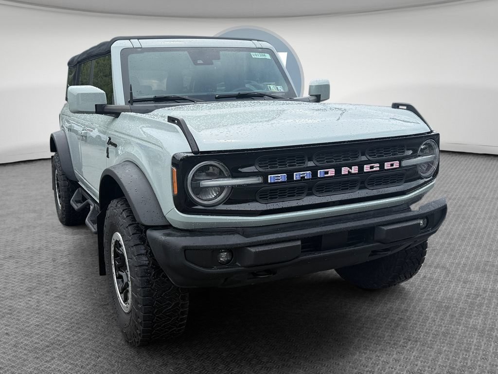 Certified 2022 Ford Bronco Outer Banks w/ Sasquatch Package