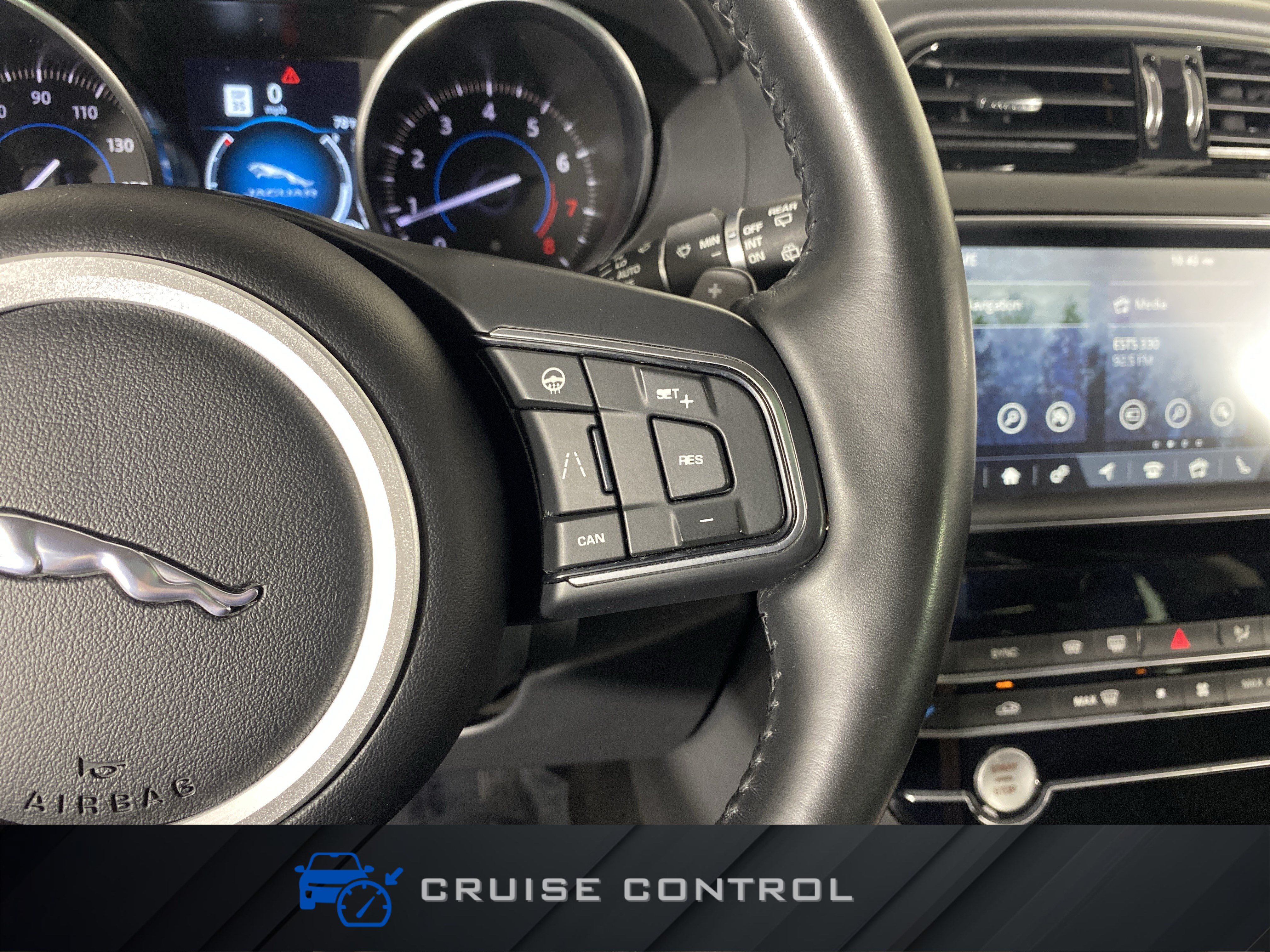 Used 2020 Jaguar F-PACE Premium AWD/4WD image 25
