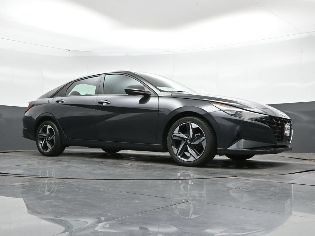 Used 2023 Hyundai Elantra SEL w/ Convenience Package FWD image 42