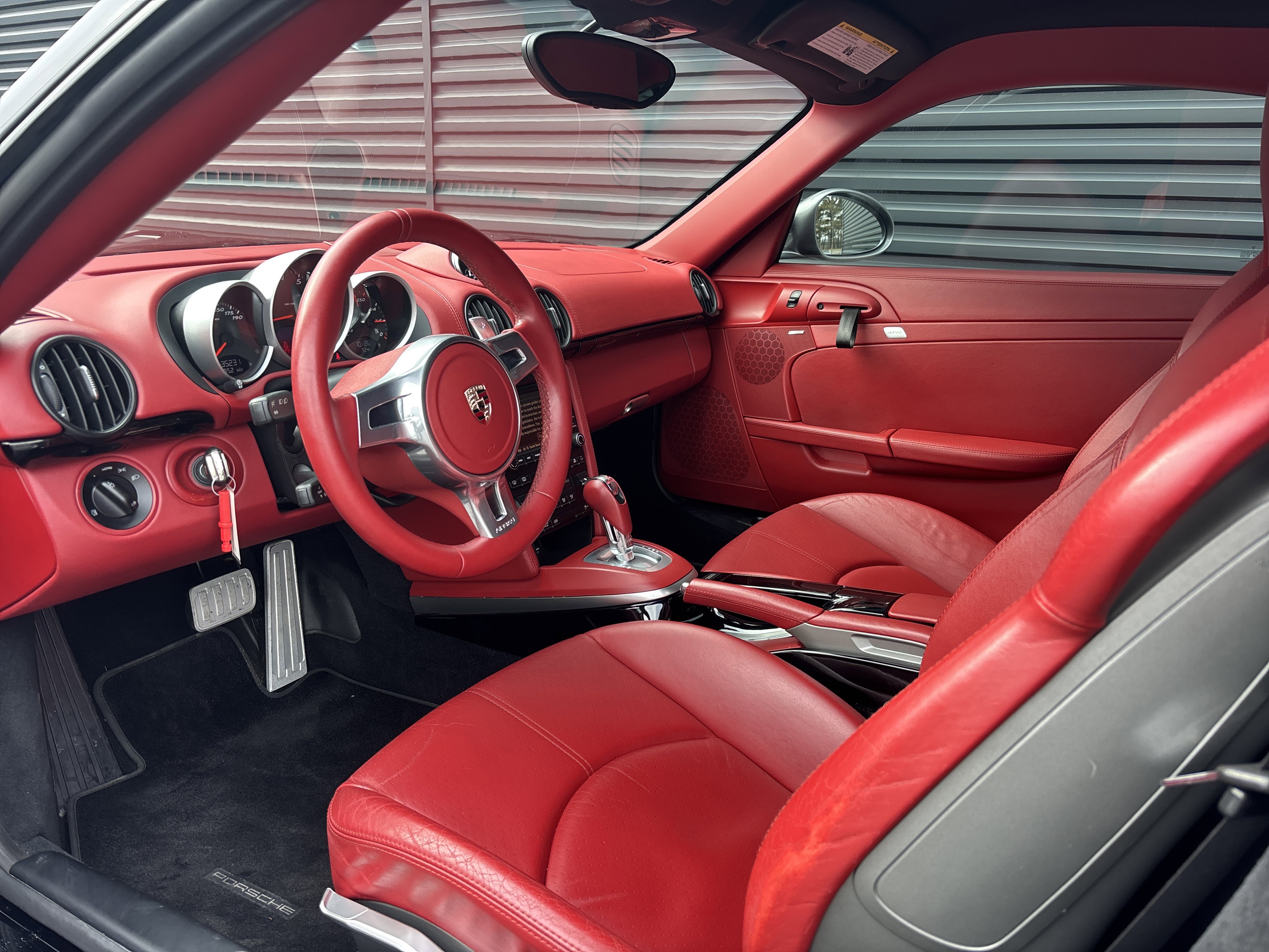 Used 2012 Porsche Cayman R image 10