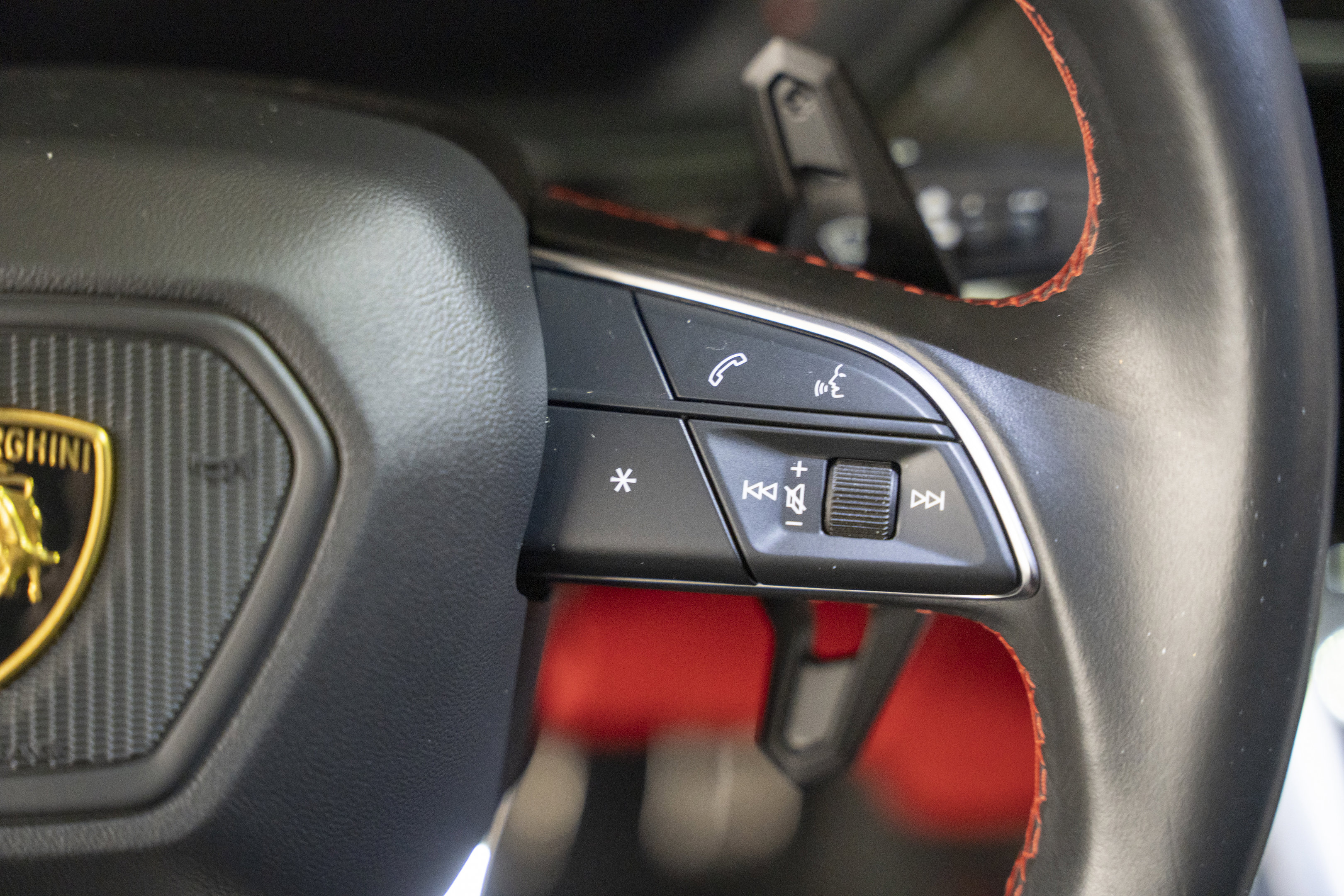 Used 2021 Lamborghini Urus AWD image 41