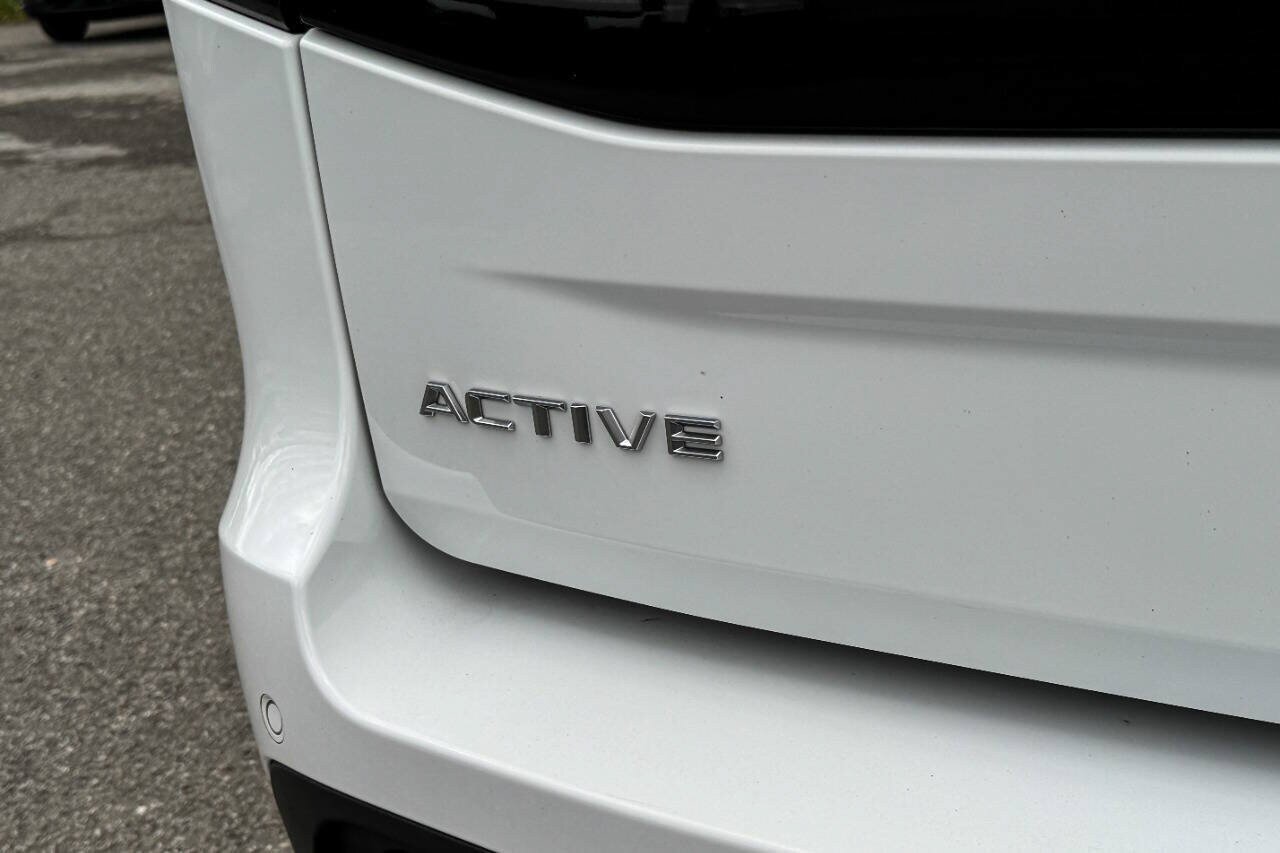 Used 2025 Ford Expedition Active AWD/4WD image 18