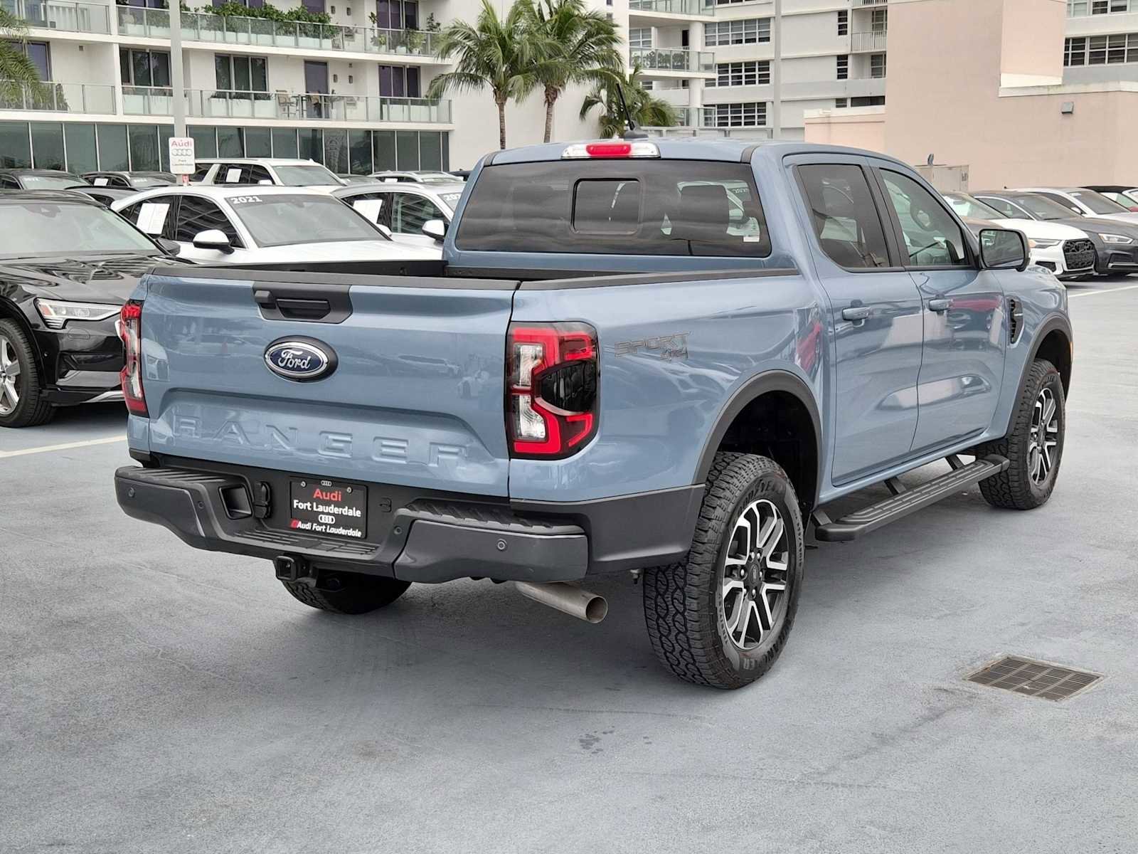 Used 2025 Ford Ranger Lariat w/ Advanced Towing Package image 6