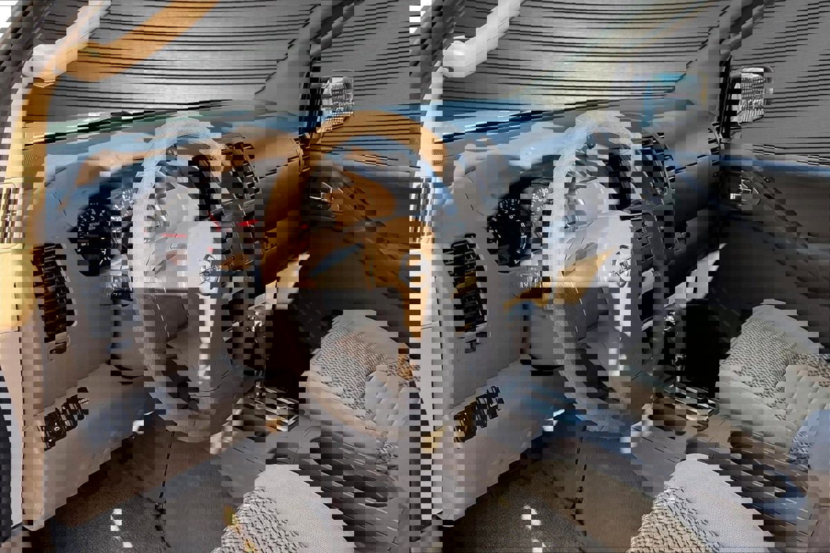 Used 2008 Nissan Frontier SE w/ SE Value Truck Pkg image 16