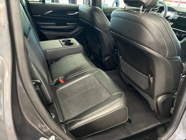 Certified 2024 Jeep Grand Cherokee Altitude AWD/4WD image 25