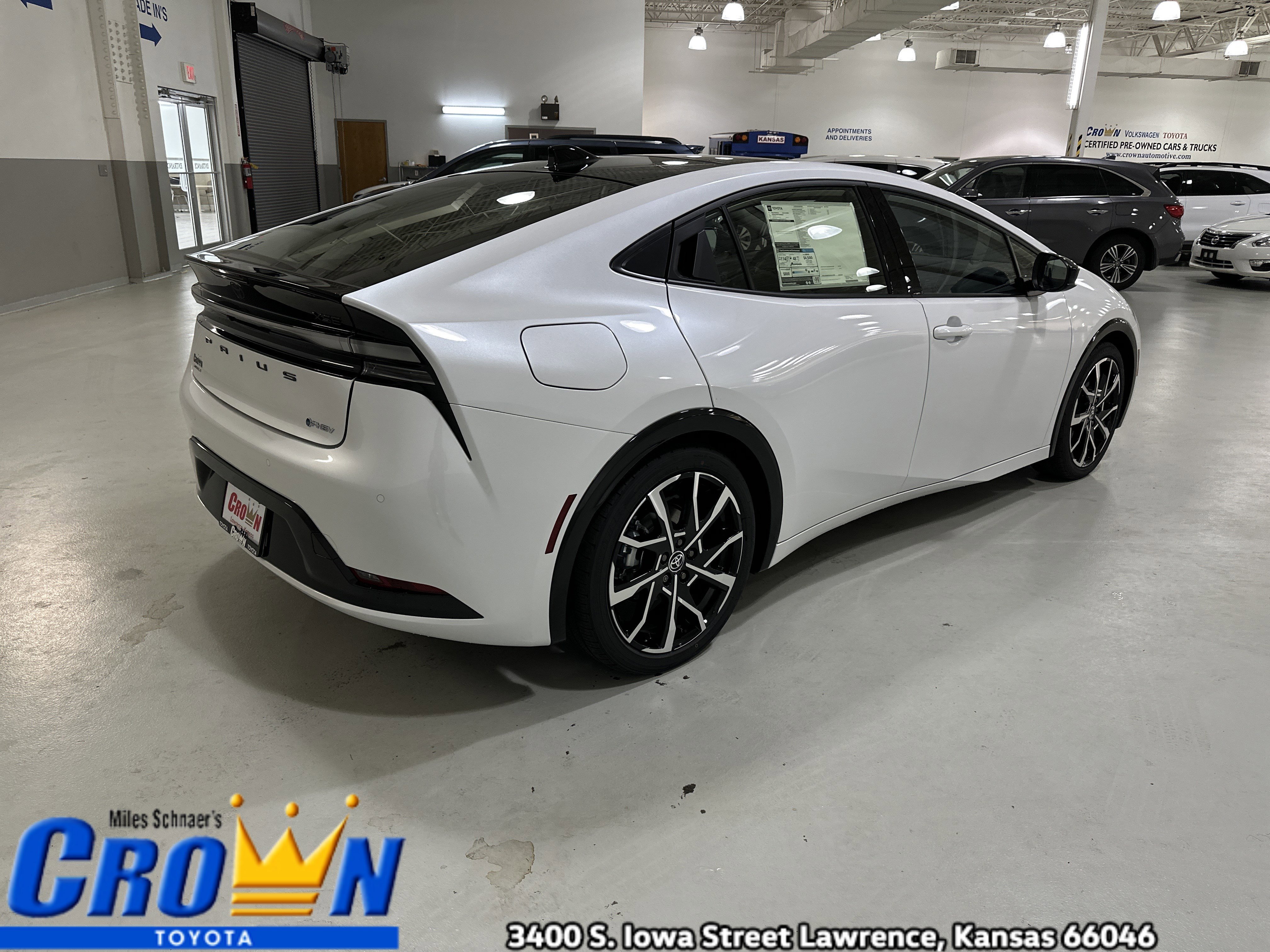 New 2026 Toyota Prius Plug-In Hybrid image 9