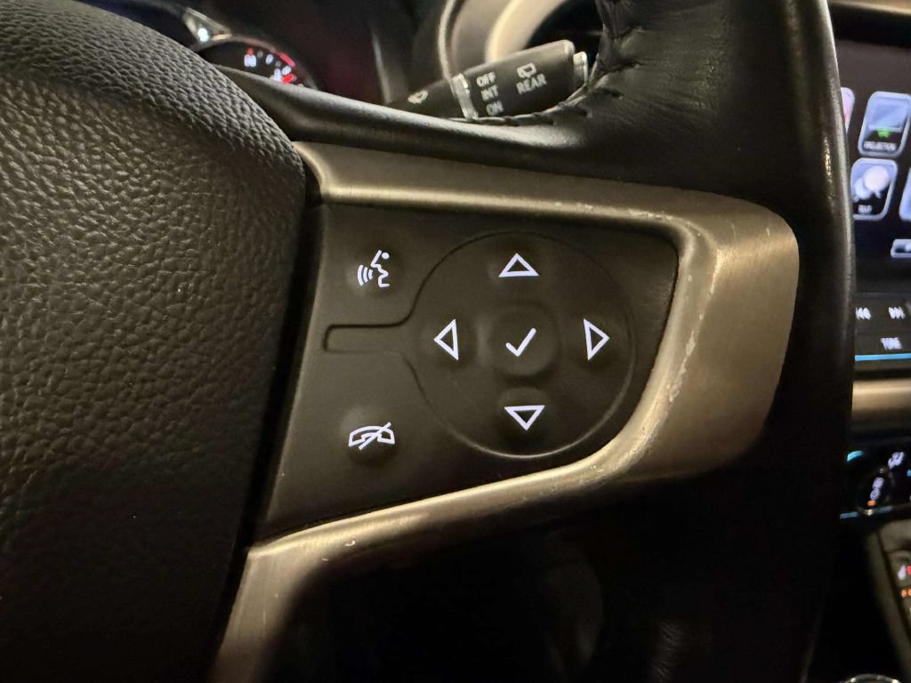 Used 2018 GMC Acadia Denali w/ Technology Package AWD/4WD image 43