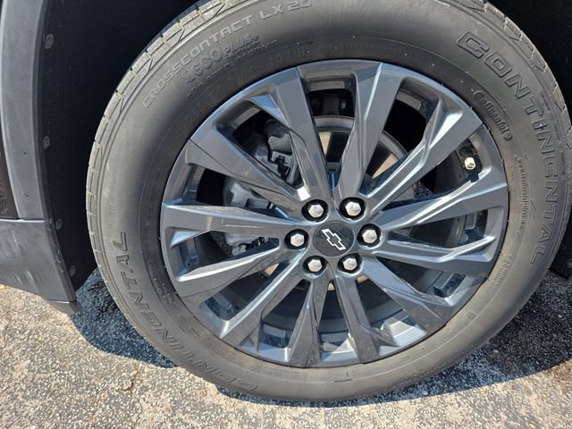 Used 2022 Chevrolet Traverse RS w/ LPO, 'HIT The Road' Package FWD image 10
