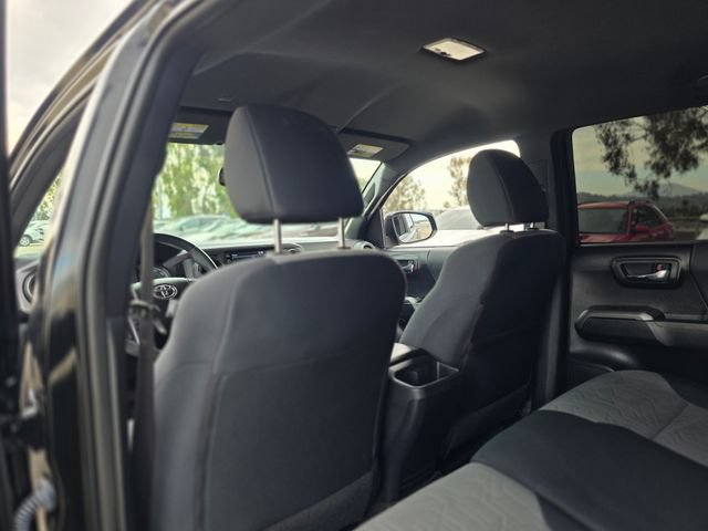 Used 2021 Toyota Tacoma TRD Sport w/ Technology Package AWD/4WD image 17