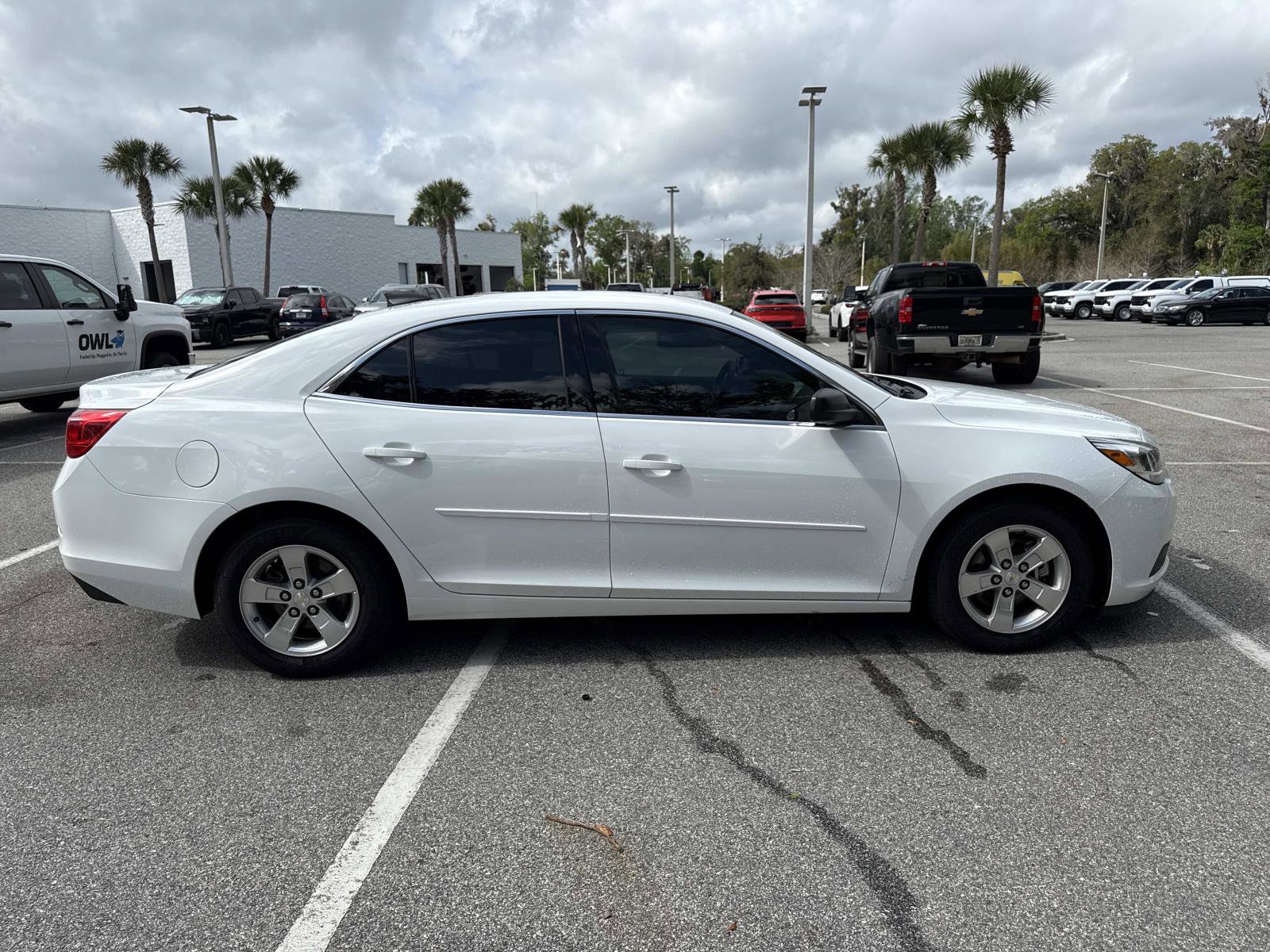 Used 2015 Chevrolet Malibu LS w/ Protection Package FWD image 2