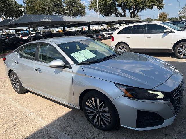 Certified 2023 Nissan Altima 2.5 SV FWD image 4