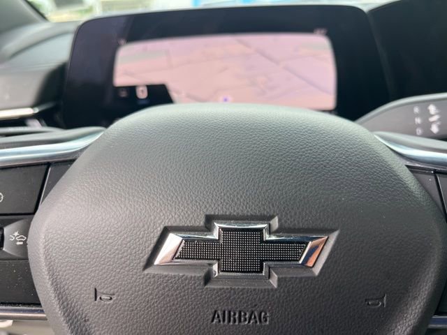 Used 2025 Chevrolet Suburban Z71 AWD/4WD image 40