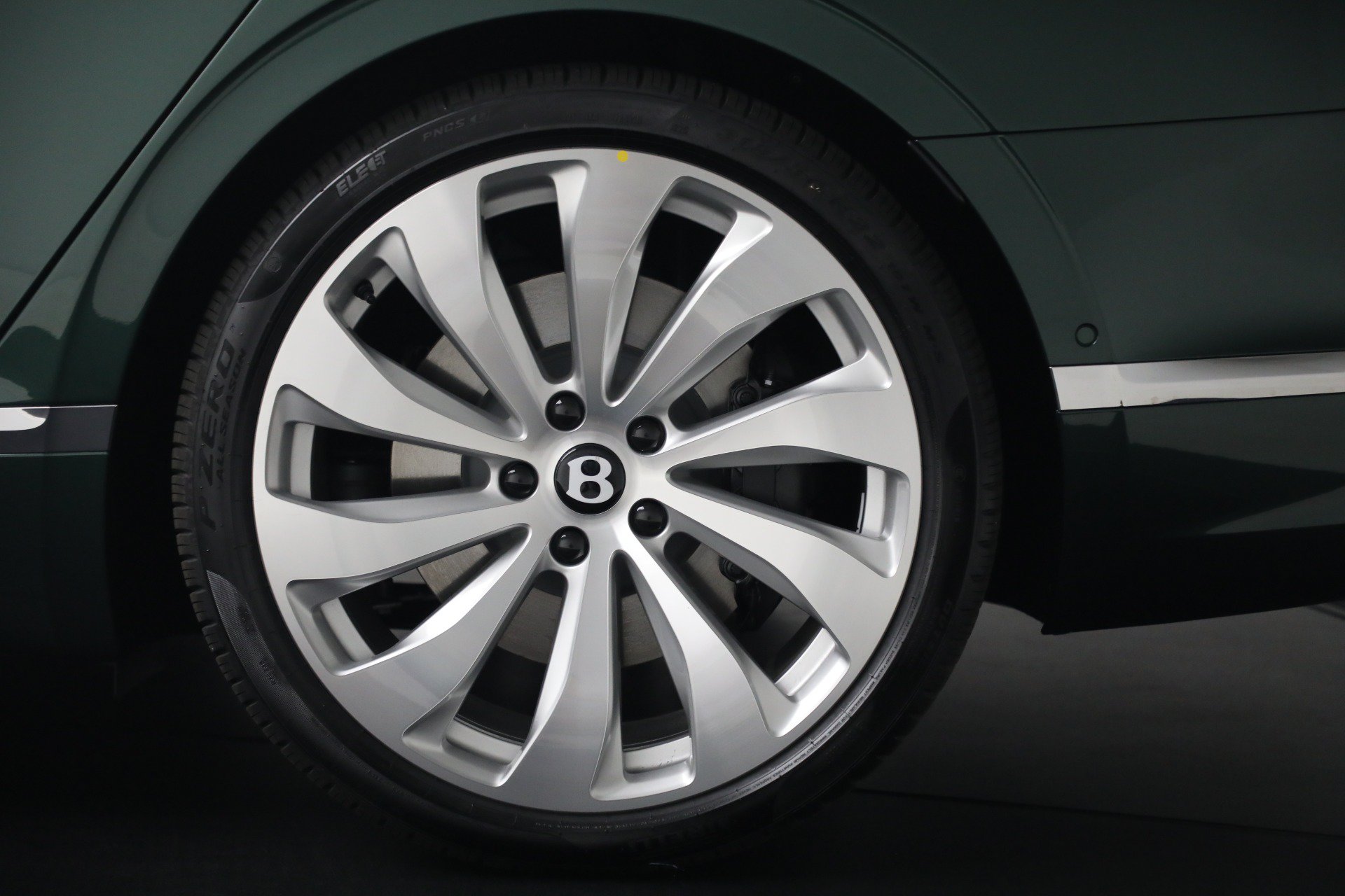 New 2027 Bentley Flying Spur AWD/4WD image 14