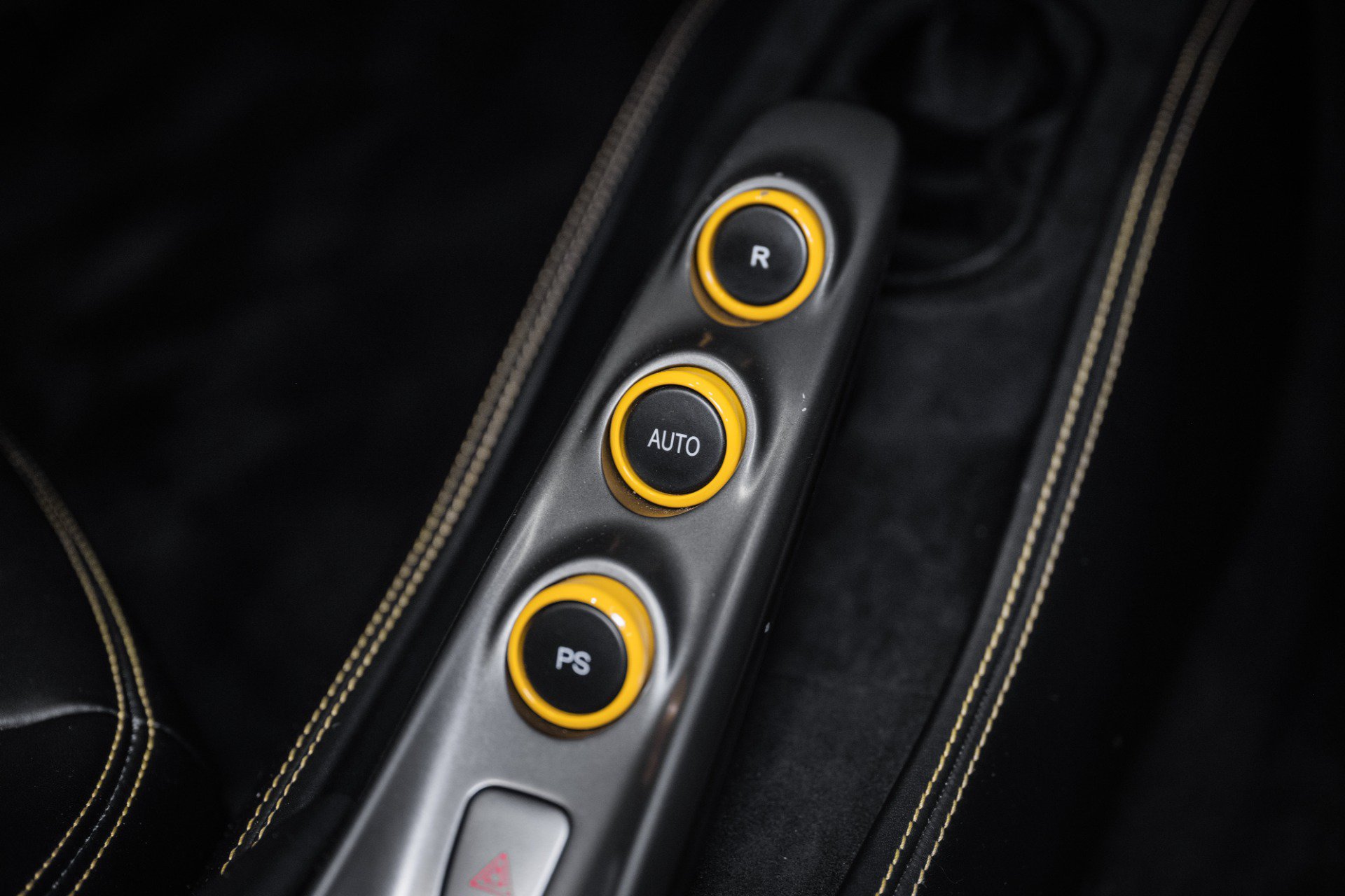 Used 2023 Ferrari F8 Tributo RWD image 37