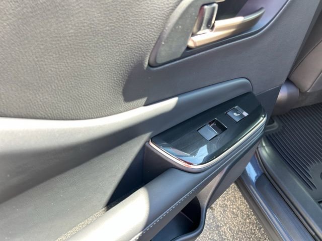 Used 2026 Toyota Crown XLE image 19