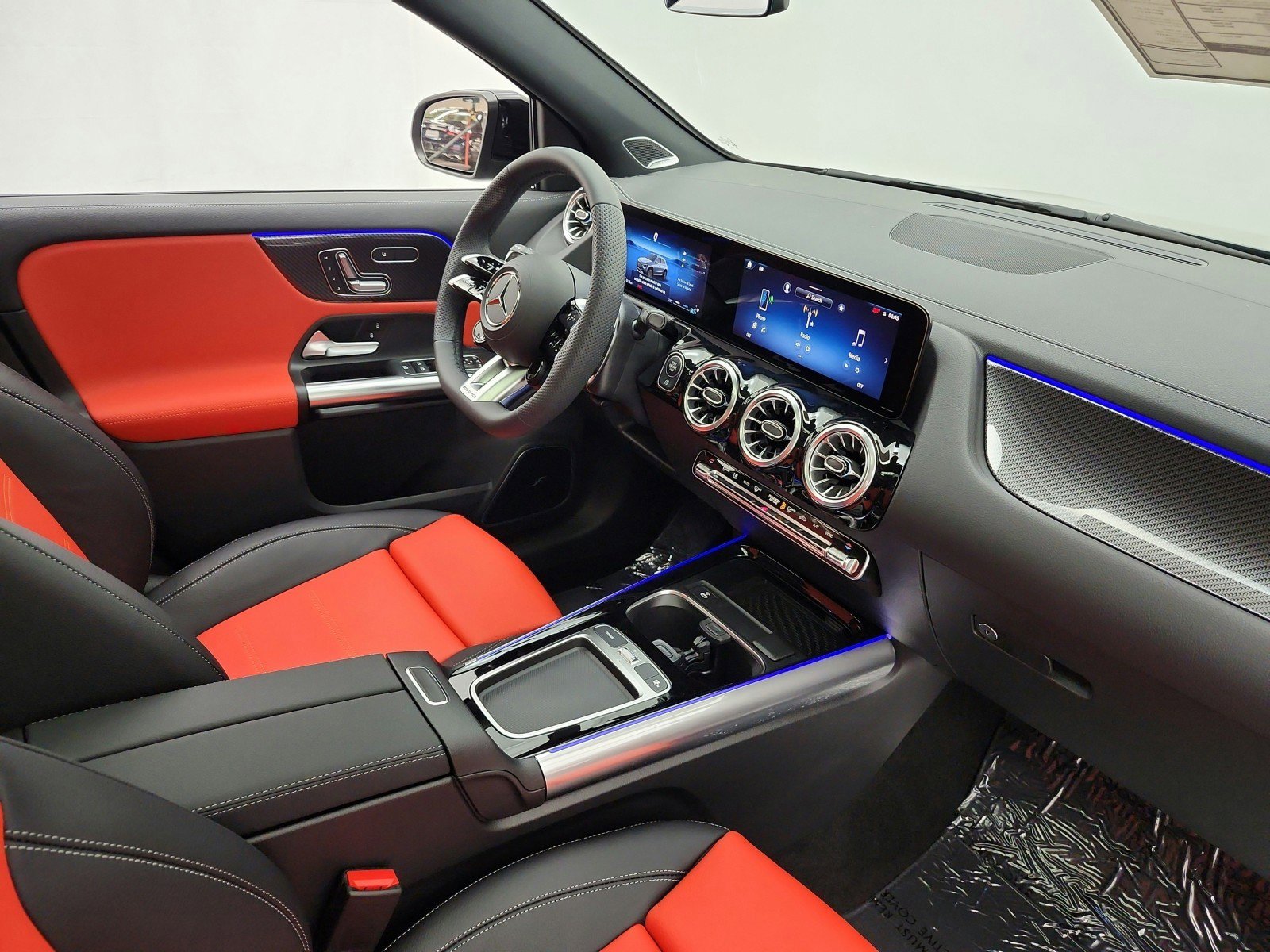 New 2026 Mercedes-Benz GLA 35 AMG 4MATIC image 14