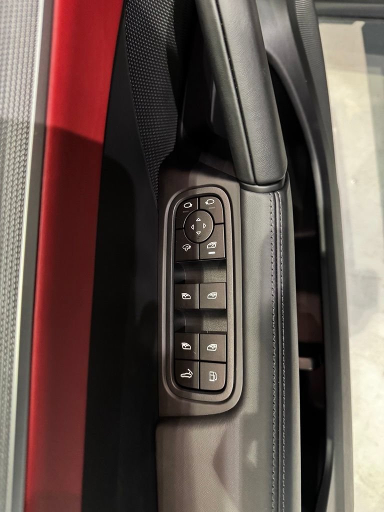 Used 2024 Porsche Cayenne S w/ Premium Package Plus AWD/4WD image 13