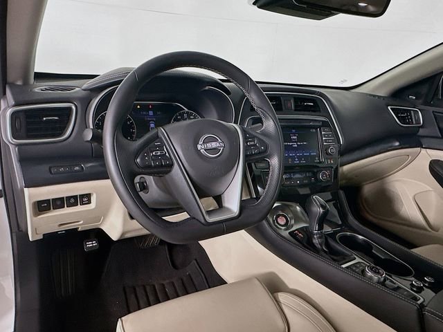 Used 2023 Nissan Maxima Platinum w/ Sport Mat Group FWD image 11