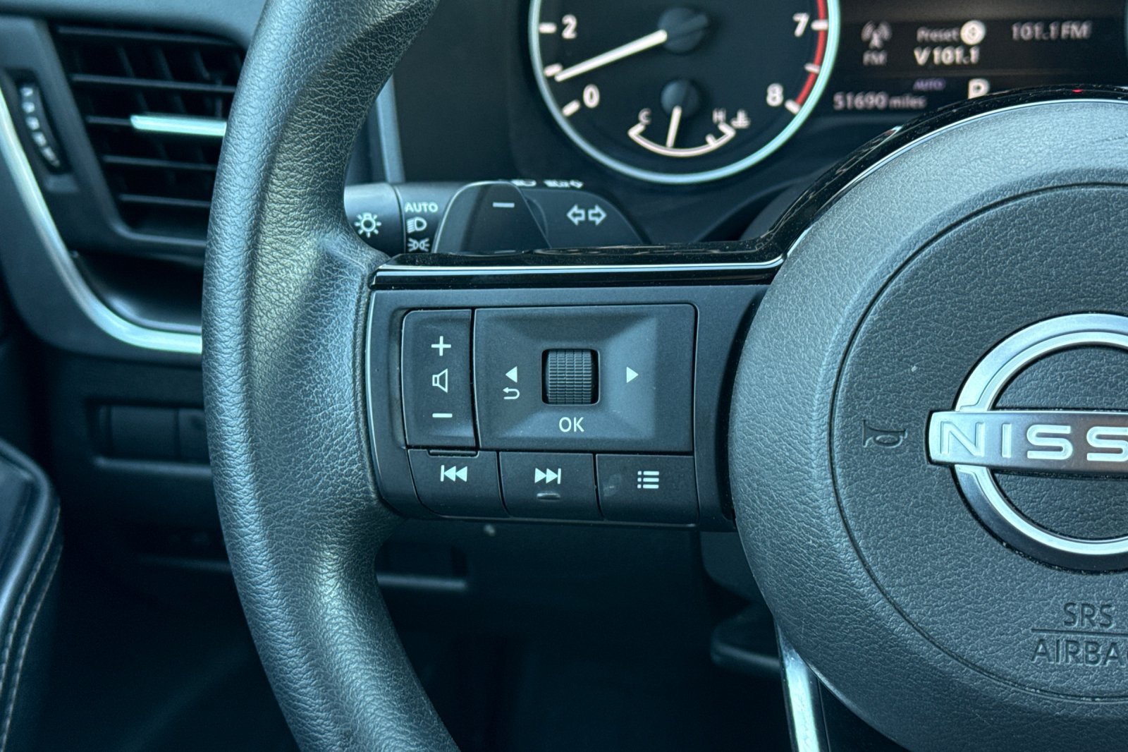 Certified 2023 Nissan Rogue SV AWD/4WD image 31