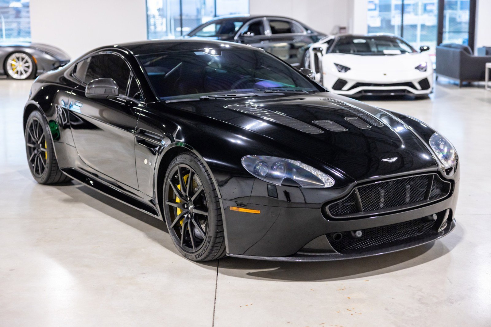 Used 2016 Aston Martin V12 Vantage S image 10