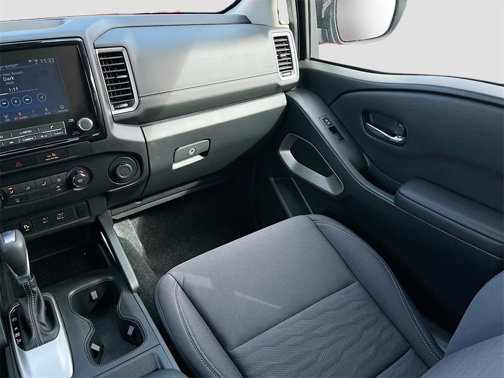 Used 2022 Nissan Frontier SV w/ Technology Package image 21