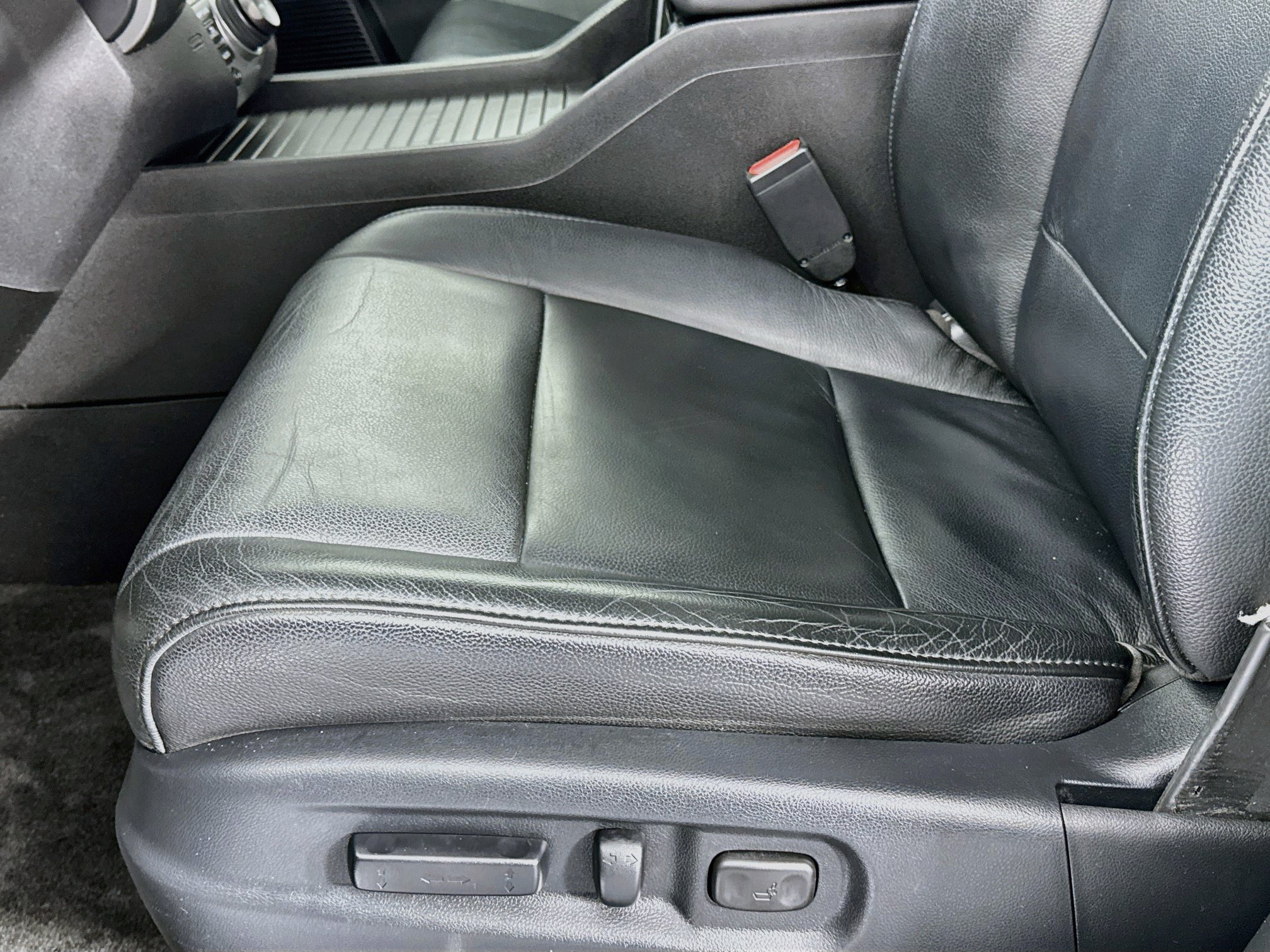 Used 2013 Honda Pilot Touring image 19