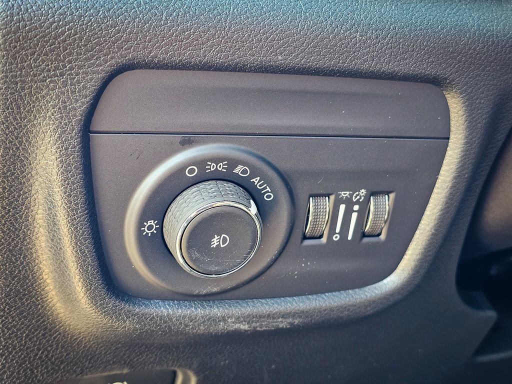 New 2026 Jeep Grand Cherokee L Limited image 14