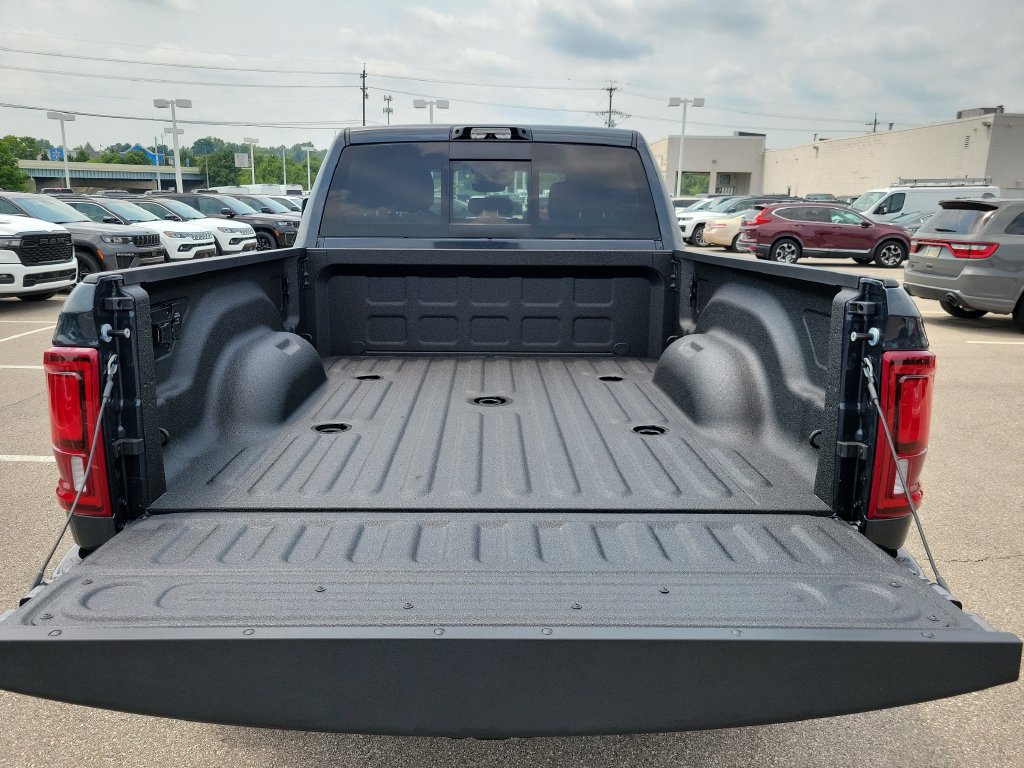 New 2026 RAM 2500 Big Horn AWD/4WD image 6