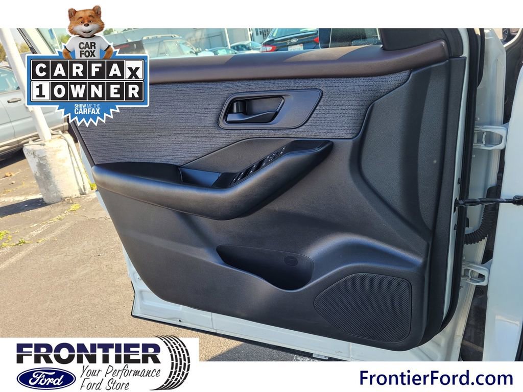 Used 2023 Nissan Rogue S image 13