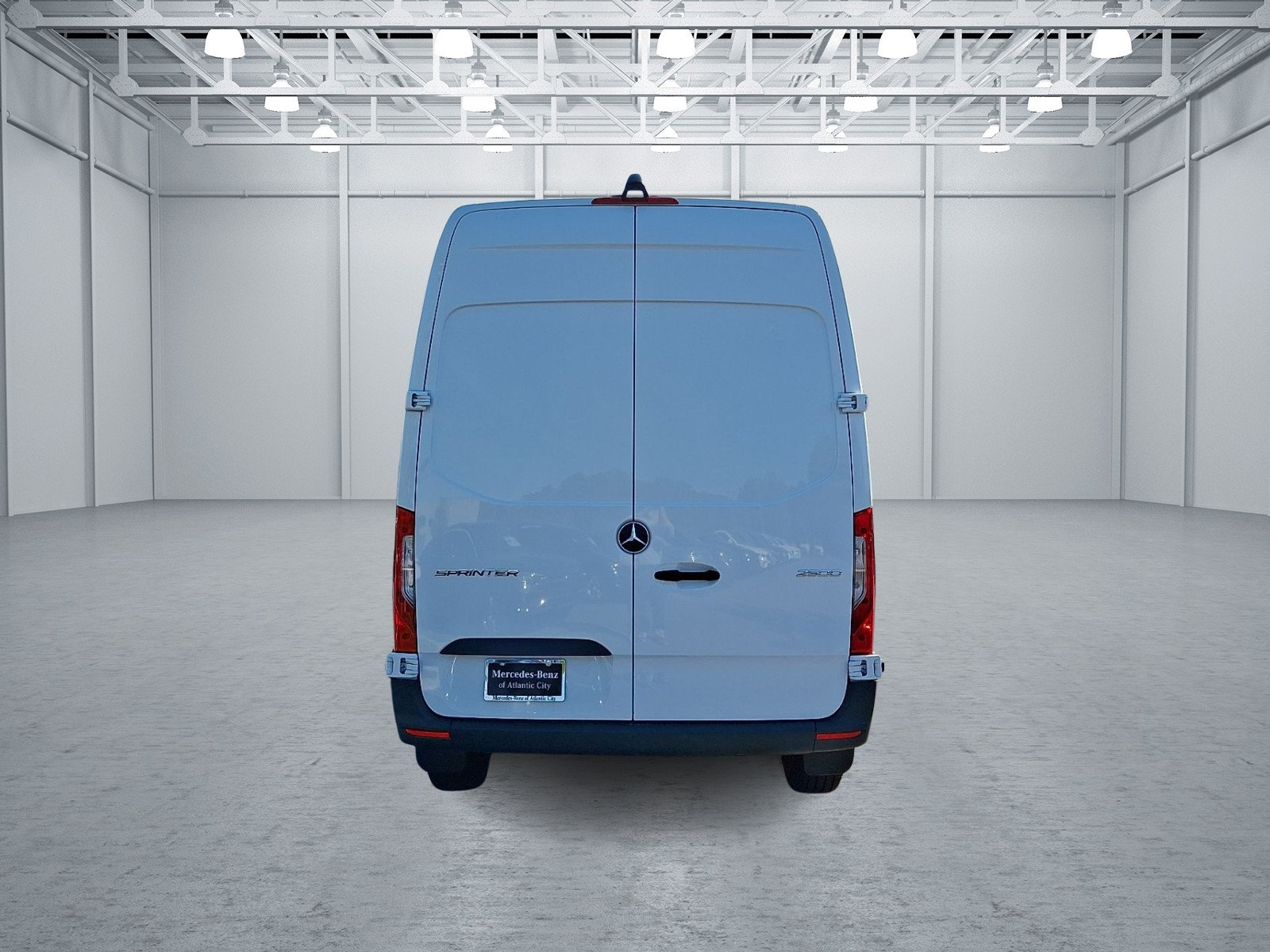 Used 2025 Mercedes-Benz Sprinter 2500 image 5