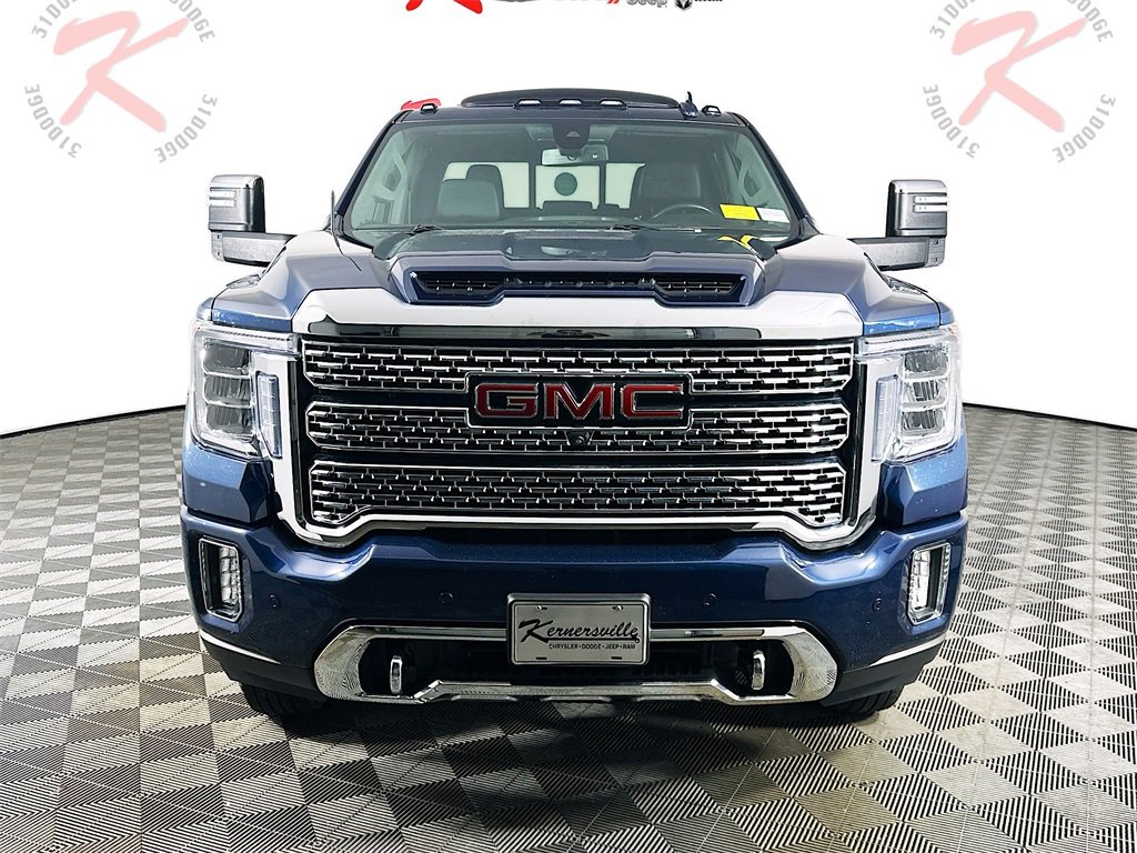 Used 2022 GMC Sierra 3500 Denali image 2