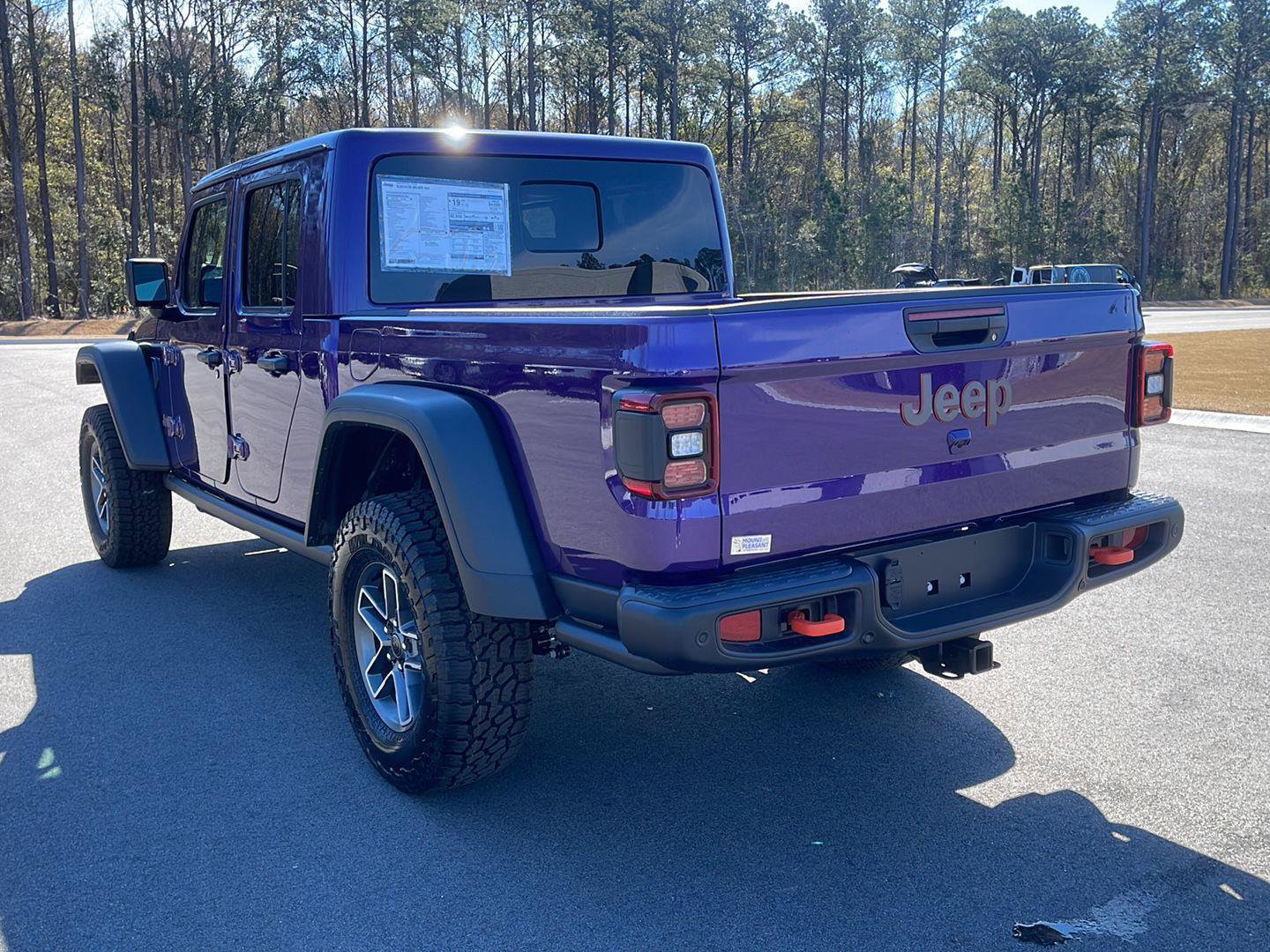 New 2026 Jeep Gladiator Mojave w/ Steel Bumper Group AWD/4WD image 5