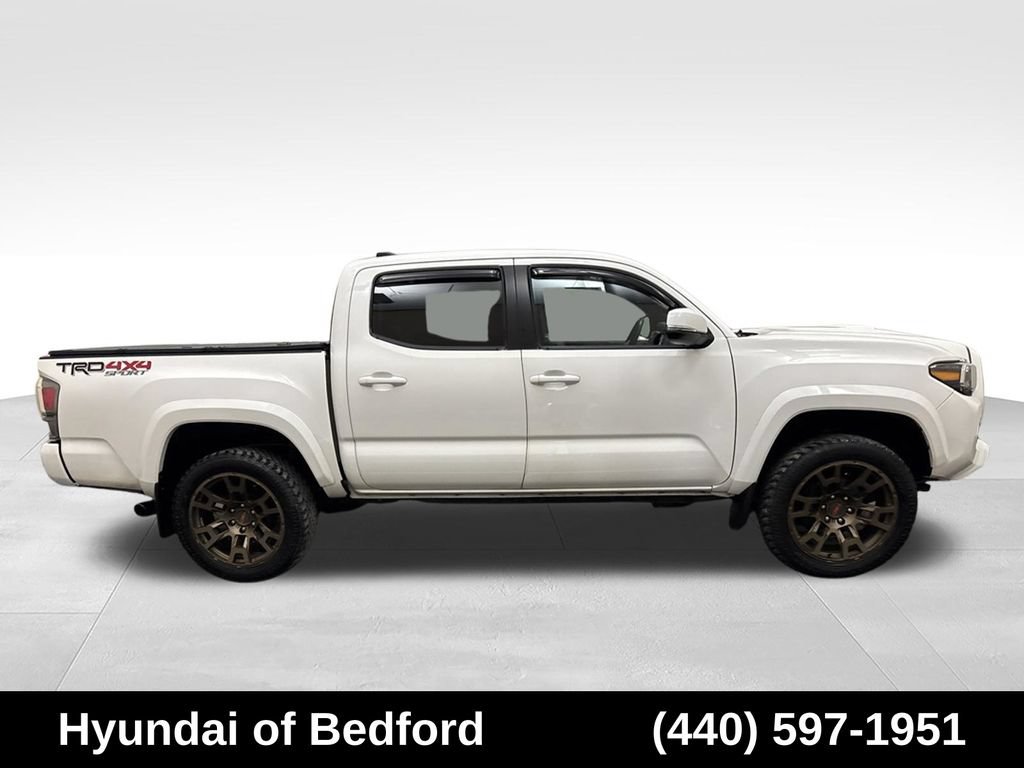 Used 2020 Toyota Tacoma TRD Sport w/ TRD Premium Sport Package AWD/4WD image 4