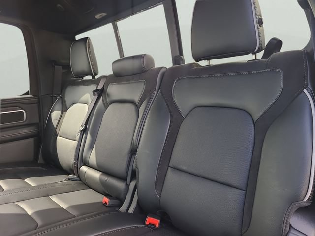 Used 2025 RAM 1500 Laramie AWD/4WD image 9