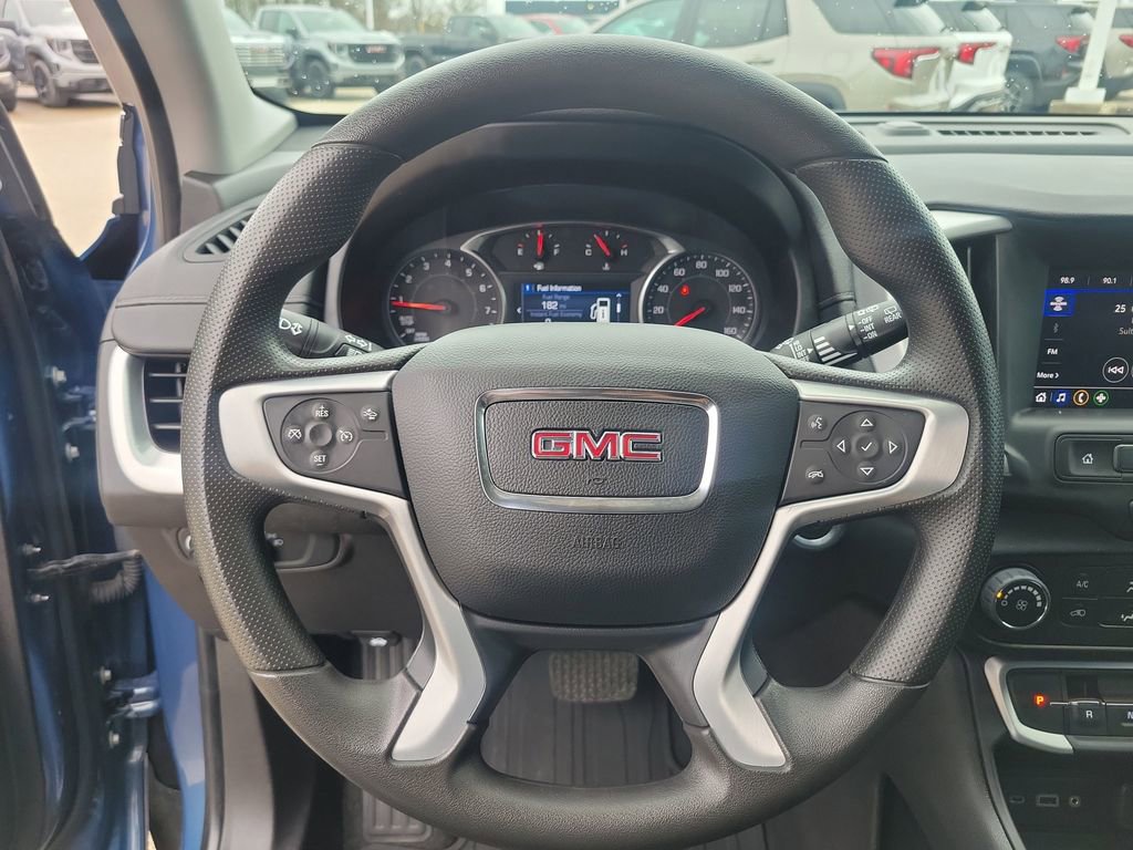 Used 2024 GMC Terrain SLE image 21