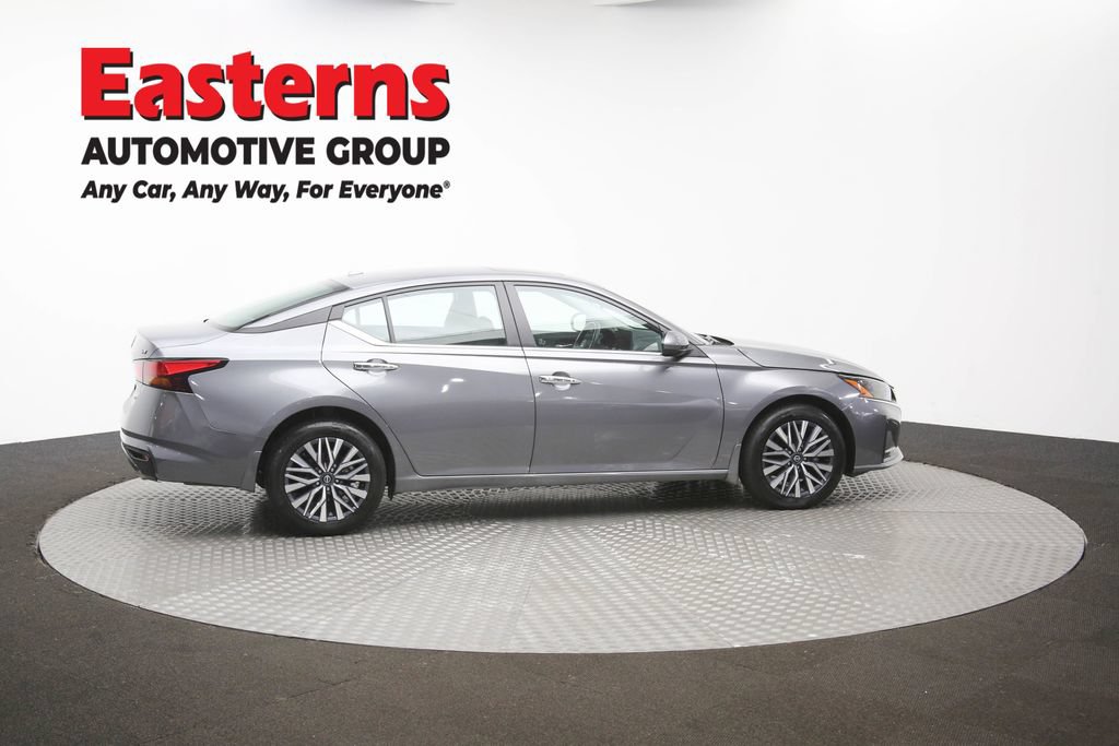 Used 2024 Nissan Altima 2.5 SV w/ SV Premium Package AWD/4WD image 40
