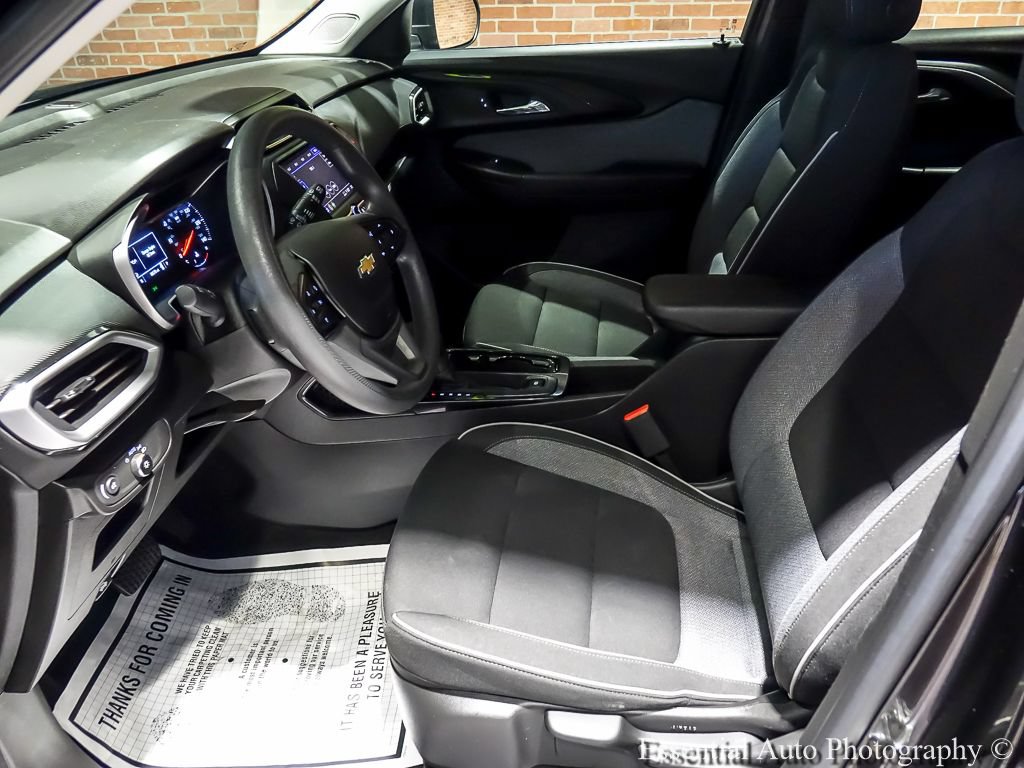 Used 2023 Chevrolet TrailBlazer LS FWD image 12