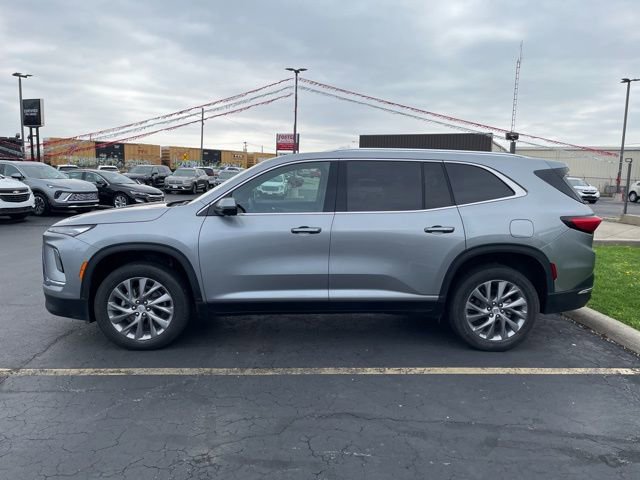 Used 2025 Buick Enclave Preferred AWD/4WD image 4