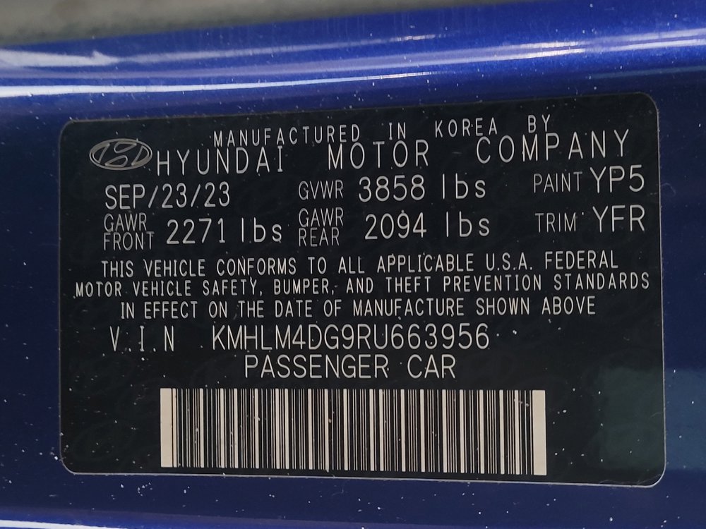 Used 2024 Hyundai Elantra SEL image 33