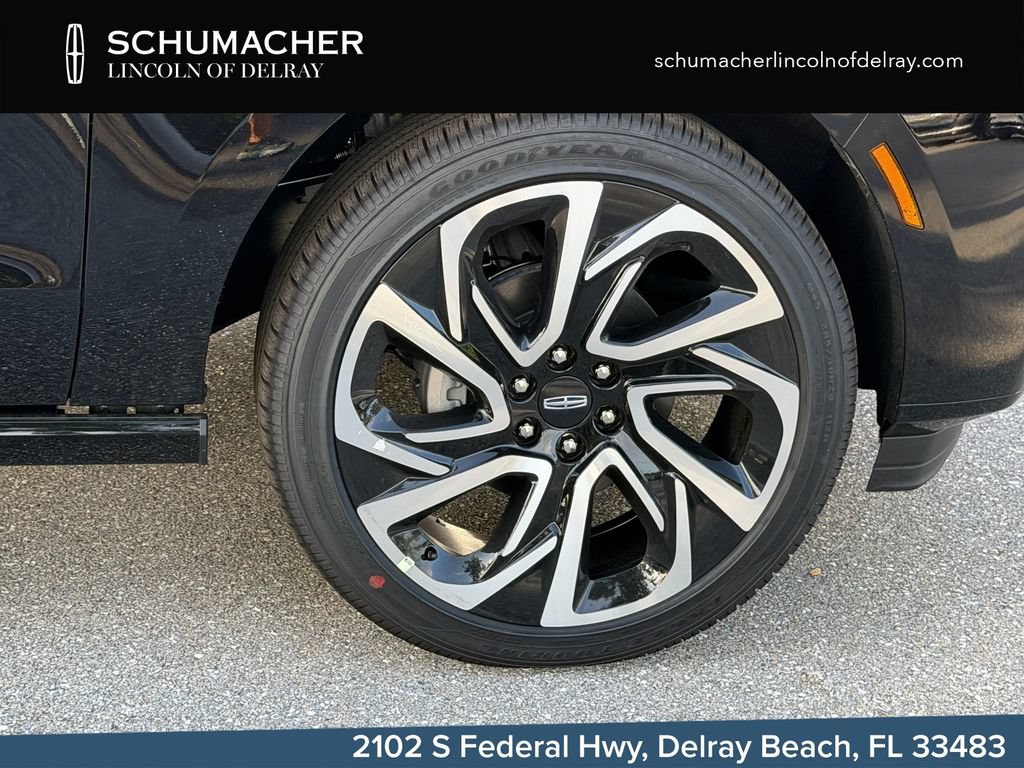 New 2026 Lincoln Navigator L Black Label AWD/4WD image 9