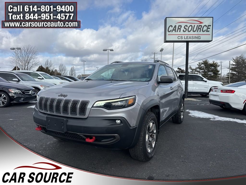 Used 2019 Jeep Cherokee Trailhawk AWD/4WD image 1