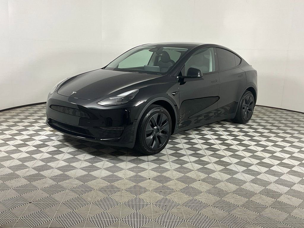 Used 2024 Tesla Model Y Long Range image 1