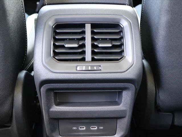 New 2026 Volkswagen Taos SEL AWD/4WD image 18